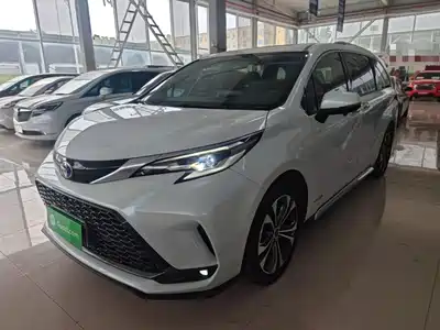 Toyota Granvia 2023