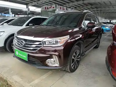 GAC Trumpchi GS4 2015