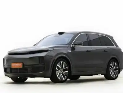 Li Auto L8 2025