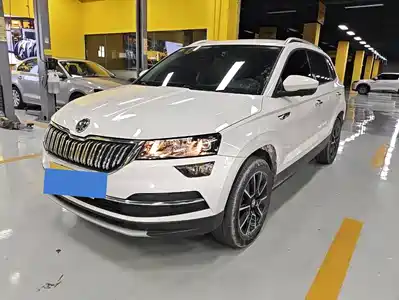 Škoda Karoq 2021
