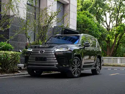 Lexus LX 2025