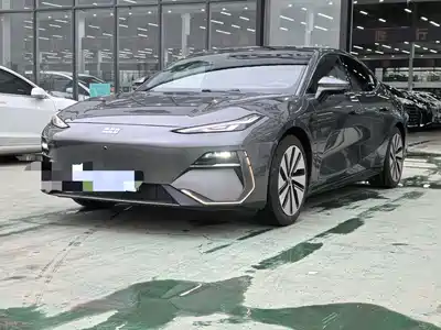 Geely Galaxy E8 2024