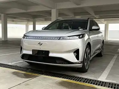 Dongfeng Yipai eπ008 2024