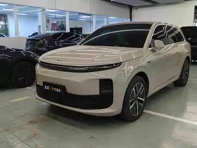 Li Auto L6 2024