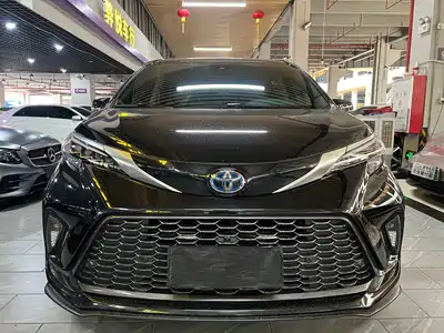 Toyota Granvia 2024