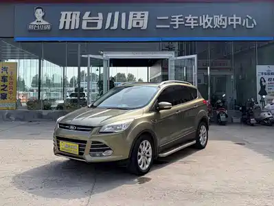 Ford Kuga 2015