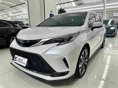 Toyota Granvia 2024