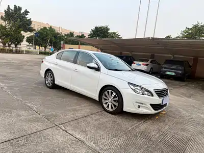 Peugeot 408 2015