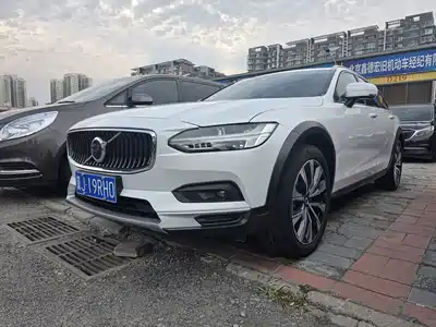 Volvo V90 2021