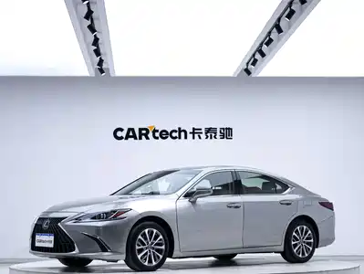 Lexus ES 2022