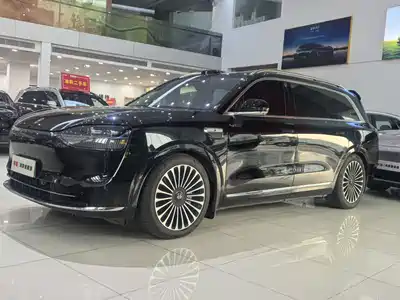 AITO Wenjie M9 2025