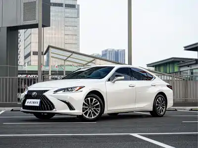 Lexus ES 2024