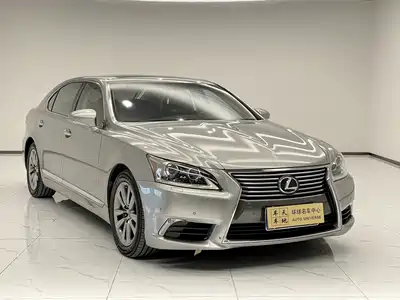 Lexus LS 2014