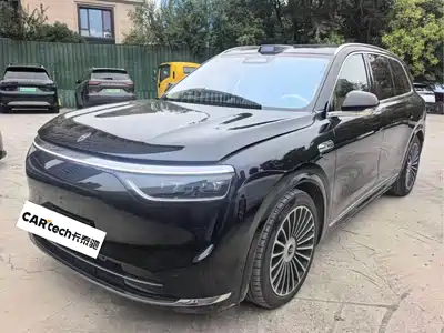 AITO Wenjie M8 2025
