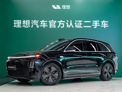 Li Auto L6 2025