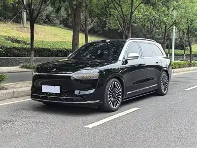 AITO Wenjie M9 2025