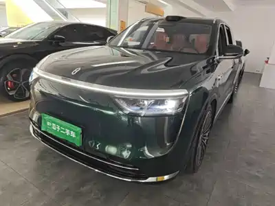 AITO Wenjie M8 2025