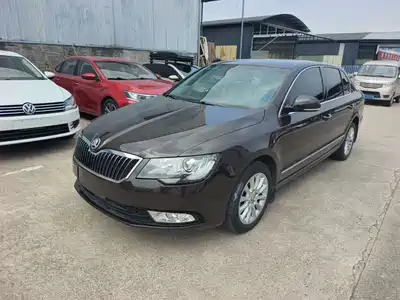 Škoda Superb 2014