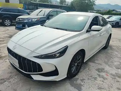 MG MG5 2025