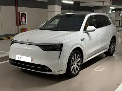 AITO Wenjie M8 2025