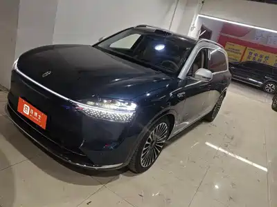 AITO Wenjie M9 2025