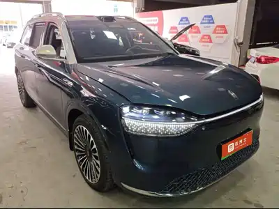AITO Wenjie M9 2025