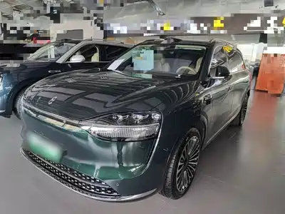AITO Wenjie M9 2025
