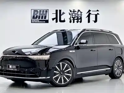 AITO Wenjie M9 2024