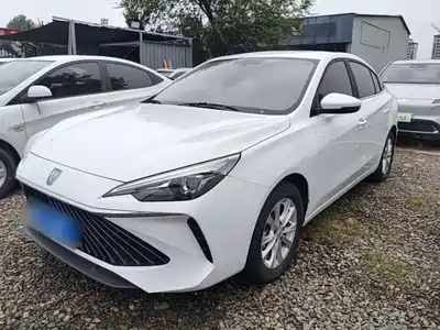 Roewe i5 2025