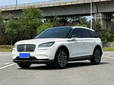 Lincoln Adventurer 2022