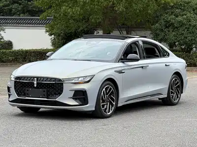 Lincoln Z 2022