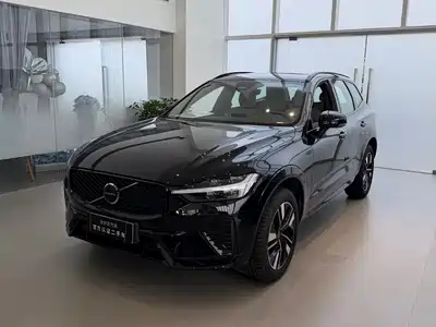 Volvo XC60 2025