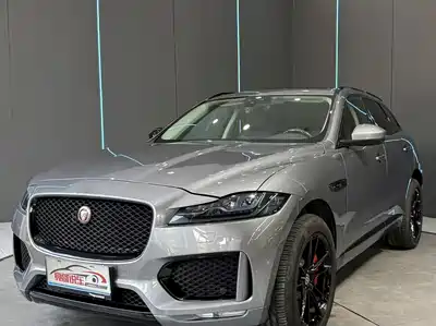 Jaguar F-PACE 2020