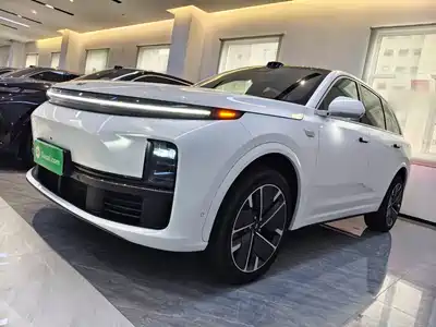 Li Auto L7 2025