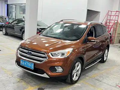 Ford Kuga 2016