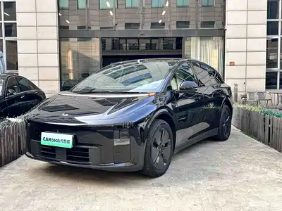 Li Auto i6 2025