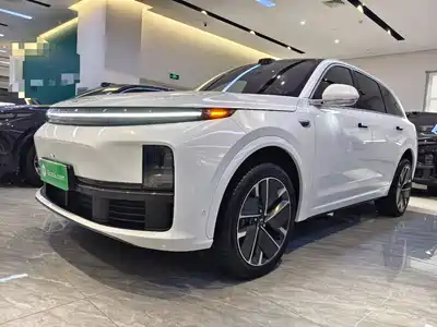 Li Auto L7 2025