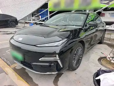 Geely Galaxy Xingyao 8 2025