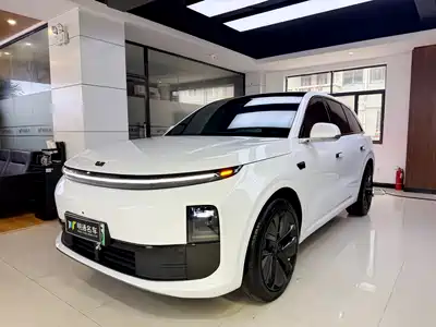 Li Auto L6 2024
