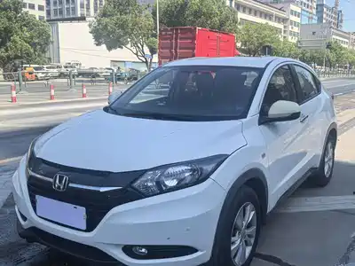 Honda Vezel 2016