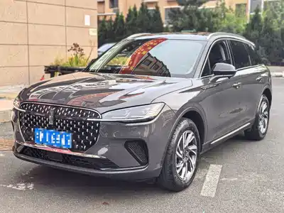 Lincoln Adventurer 2023