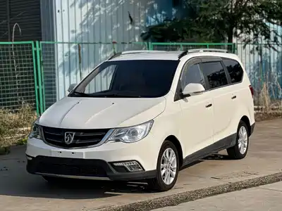 Baojun 730 2015