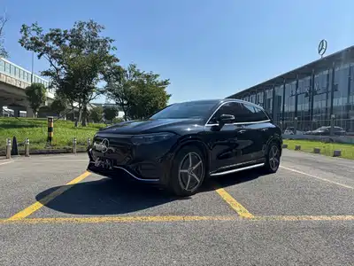 Mercedes-Benz EQS SUV 2025