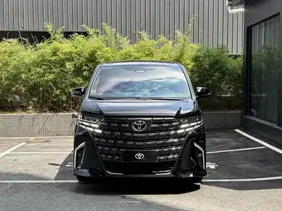 Toyota Alphard 2025
