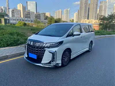 Toyota Alphard 2016
