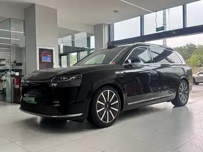 AITO Wenjie M9 2025