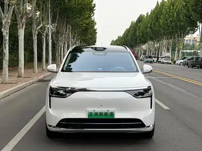 AITO Wenjie M8 2025