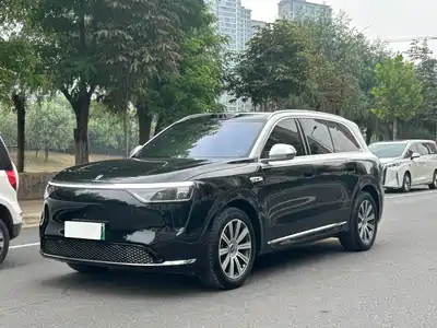 AITO Wenjie M8 2025