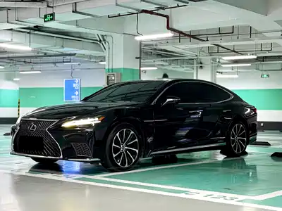 Lexus LS 2022