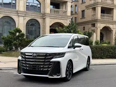 Toyota Vellfire 2026